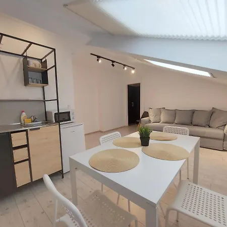 Key In Main Square Apartment Brasov
